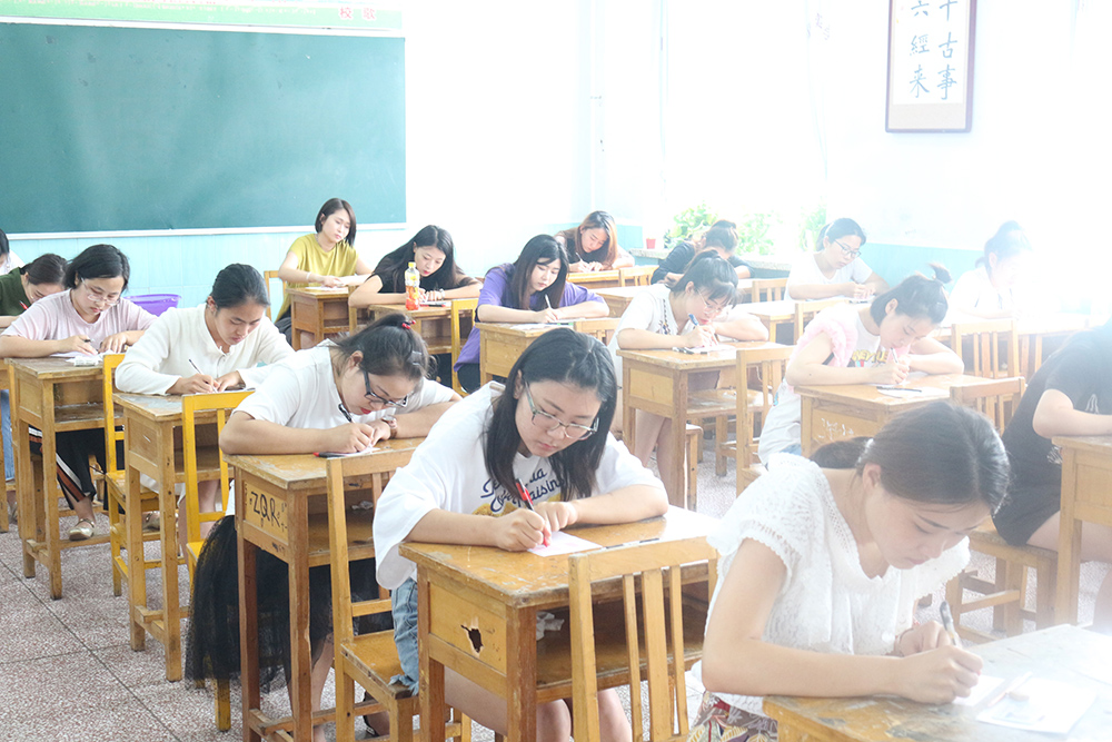 “公平公開,細(xì)致嚴(yán)謹(jǐn)”市二院護(hù)士招聘考試進(jìn)行時(shí)！(圖1)