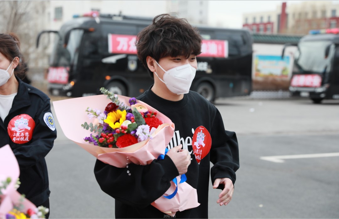 春暖花開，英雄歸來！葫蘆島市第二人民醫(yī)院支援綏中醫(yī)療隊凱旋而歸~(圖7)