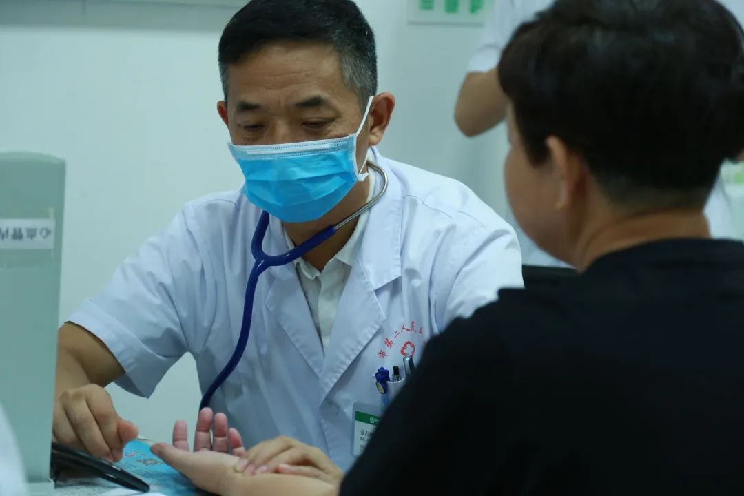 全國首批！遼西首例！葫蘆島市第二人民醫(yī)院心臟中心完成遼西首例Micra AV無導(dǎo)線起搏器植入術(shù)(圖1)