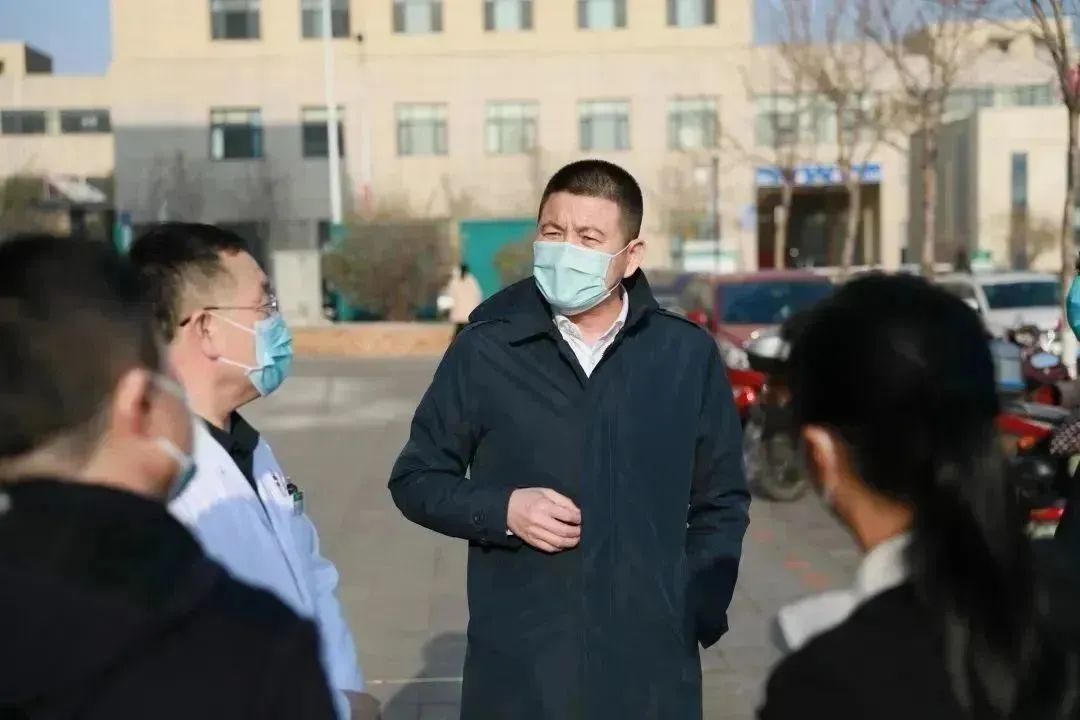 龍港區(qū)人大、區(qū)政府領(lǐng)導(dǎo)一行視察調(diào)研龍港國際醫(yī)療健康產(chǎn)業(yè)園(圖1)