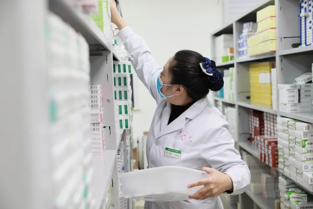 人民醫(yī)院為人民，市二院舉全院之力保障醫(yī)療救治，牢守生命防線！(圖17)