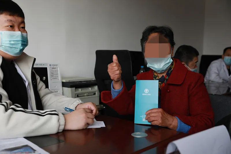 踐行黨的二十大精神，市二院黨員開展大型公益出診！(圖7)